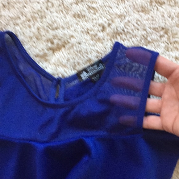 Disney Descendants 2 dress - Picture 3 of 7